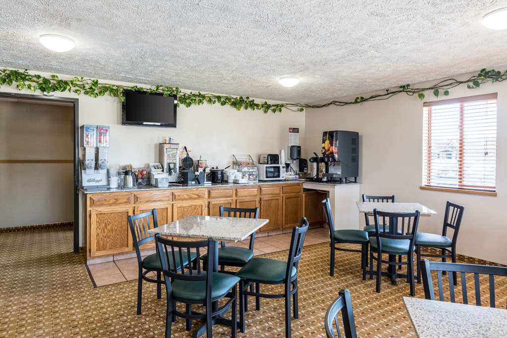 Rodeway Inn Central City Restaurant photo